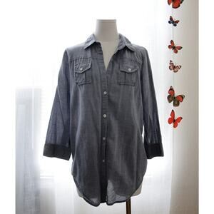 Elizabeth and James Cotton blue button-down top size L
